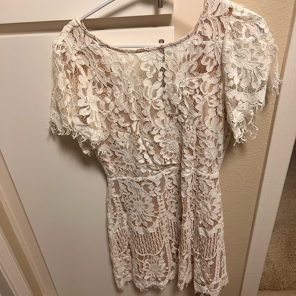 White lace lulus dress